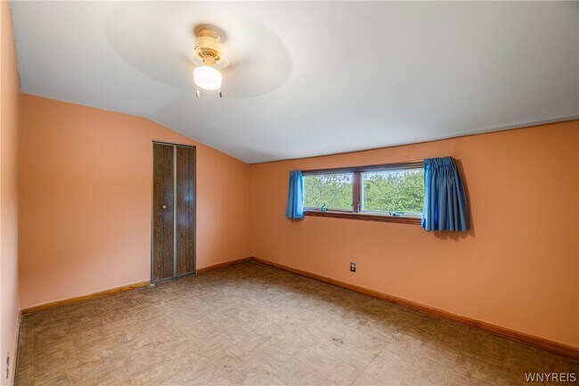 Building Photo - 6 Nokomis Pkwy