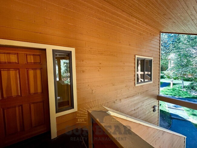Building Photo - 2 Bedroom Condo with garage in McCloud! Wa...