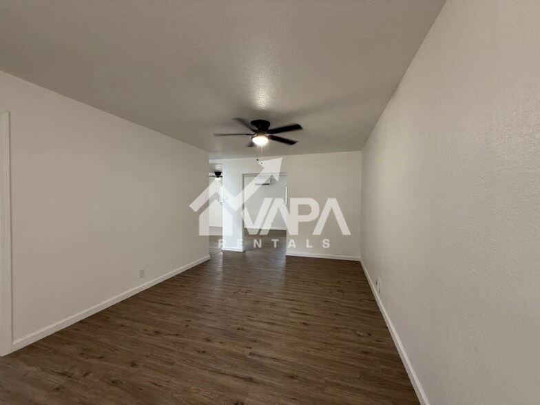 Building Photo - 230 Craigmont Ln