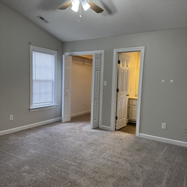 Building Photo - 1201 Masters Ln