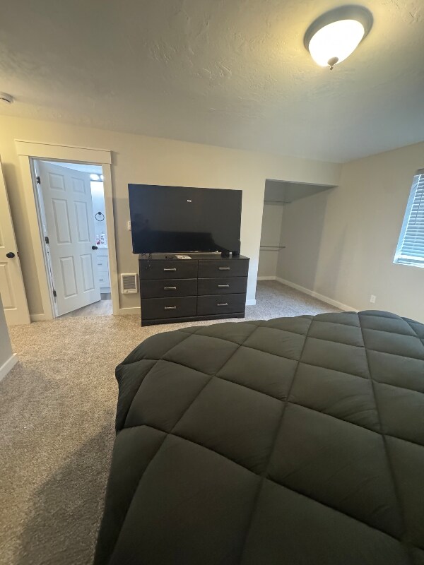 Building Photo - 427 SE Inlet Ave