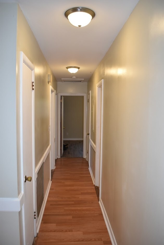 Building Photo - 4735 Redstone Dr