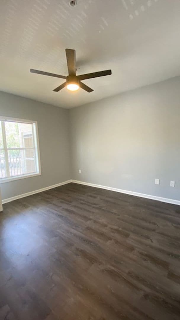 Building Photo - Beautiful 2/2 Condo Fully Remodeled!! A Must See to Appreciate!!