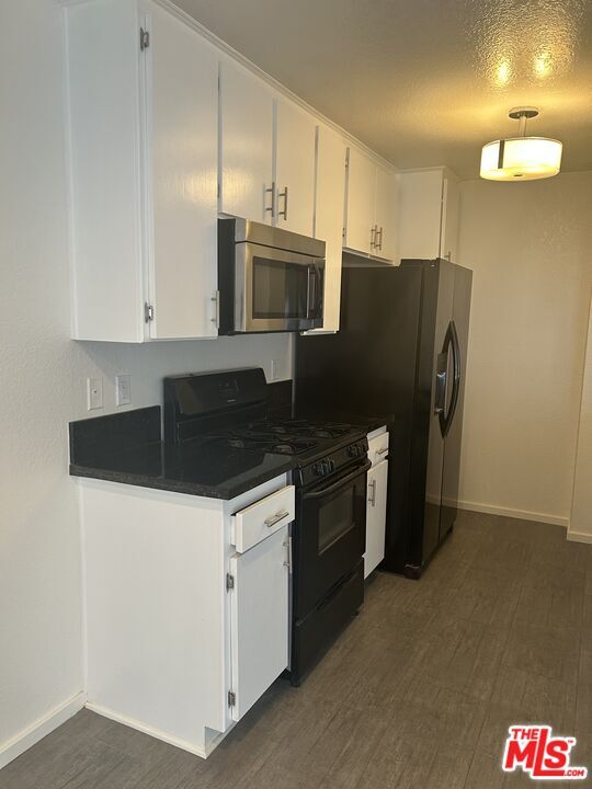 Building Photo - 4353 Coldwater Canyon Ave