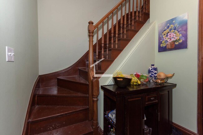 Building Photo - 9/1 Modern 4BR/2BA with AC, laundry in unit @ Brigham Circle!