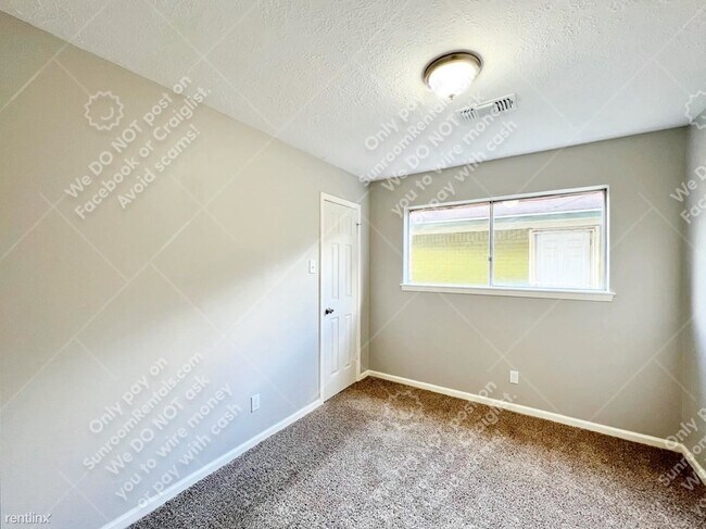 Building Photo - 3 br, 1.5 bath House - 4419 Curly Oaks Dr