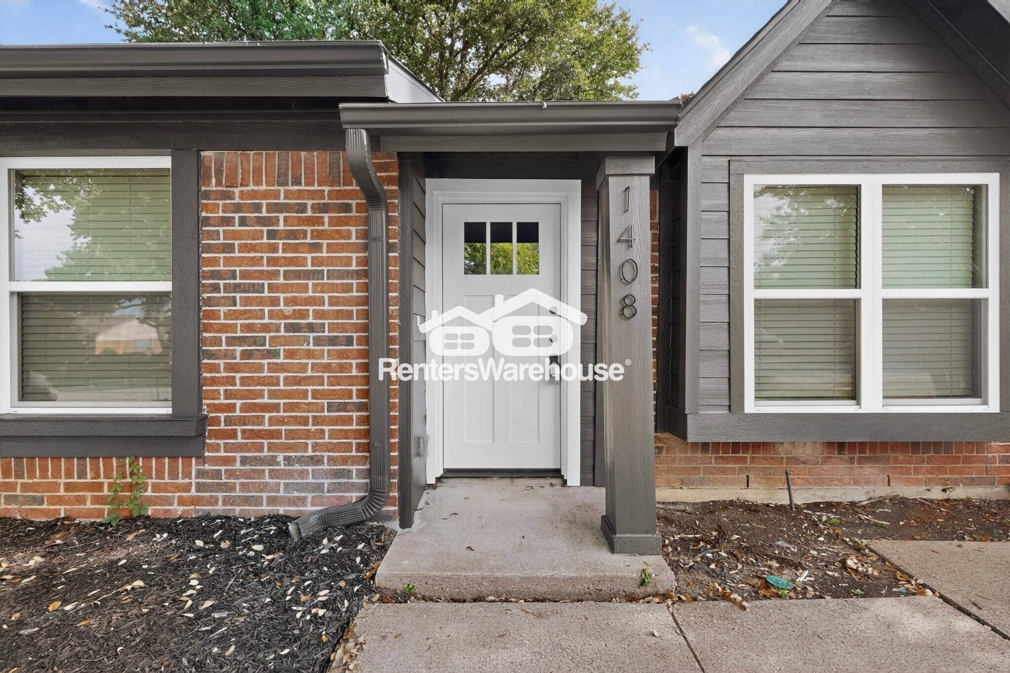 Building Photo - 1408 Seely St