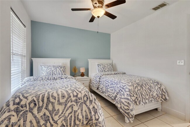 Building Photo - 1324 SW 1st Ave