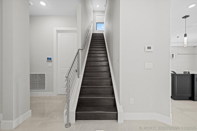 Building Photo - 15664 Merritt Dr