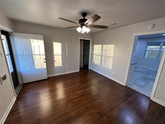 Building Photo - 2322 Meadow Ln