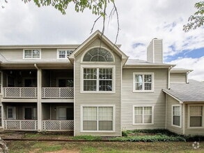 Building Photo - 1014 Stones Throw Dr NW