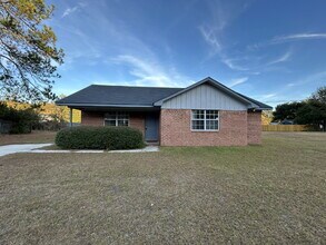 Building Photo - House for Rent