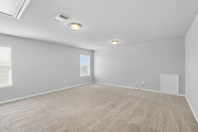 Building Photo - Large 4 bed, 2.5 bath Home in Meadows of K...
