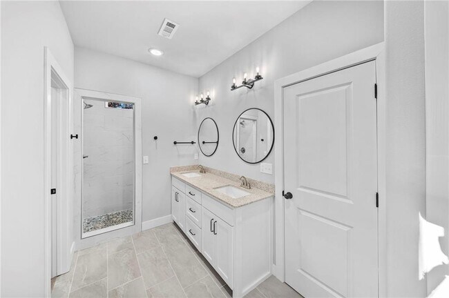 Building Photo - 3 Ceres Cir