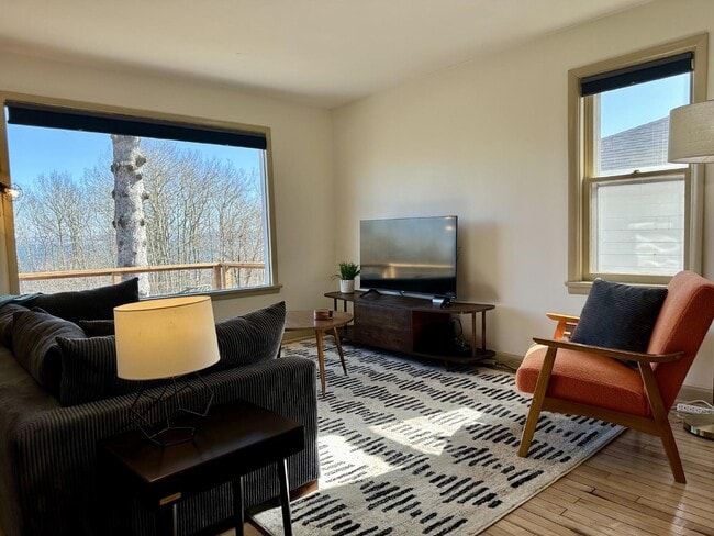 Building Photo - Experience life on Duluth's legendary Skyline Parkway with breathtaking views of Lake Superior an...