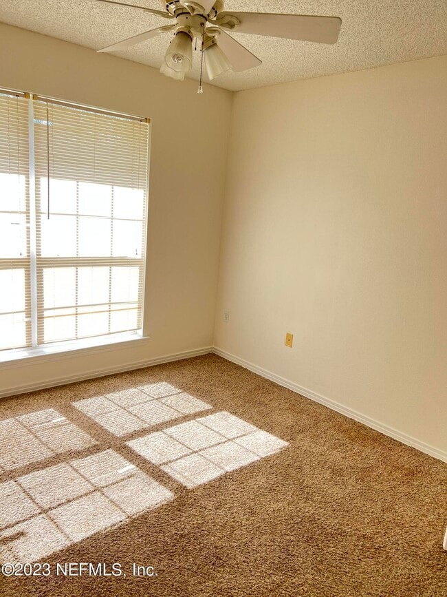 Building Photo - 7501 Cliff Cottage Dr