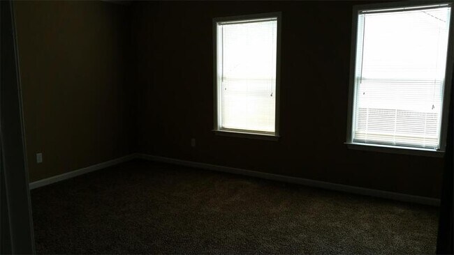 Building Photo - 2745 Virginia Woods Pl