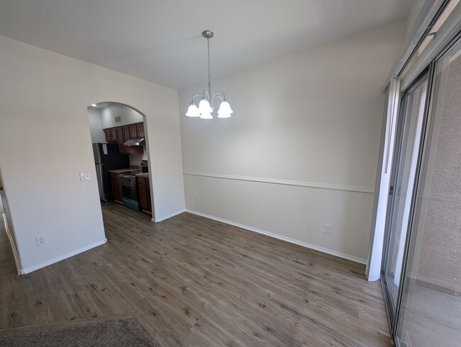 Building Photo - 3 Bedroom Townhome at Townes at Southpark ...