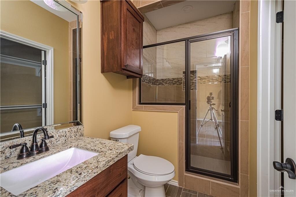 Building Photo - 420 Carlisle Ave