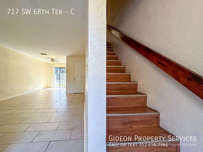 Building Photo - Beautiful 2/1.5 Townhome in Cedar Ridge - ...