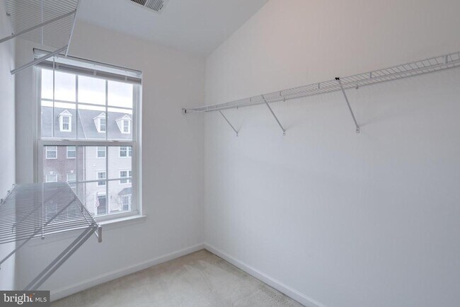 Building Photo - 7012 Trek Way