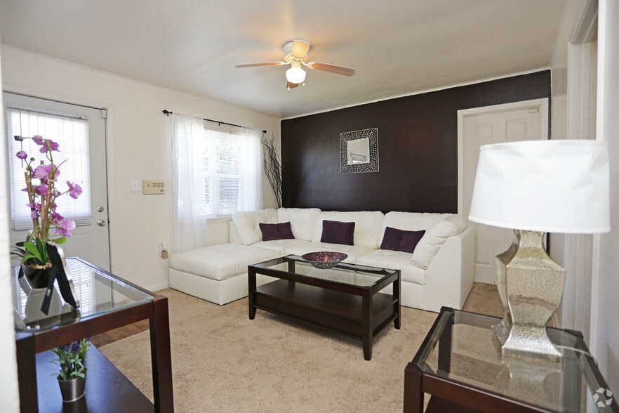 Primary Photo - Westbrook Apartments