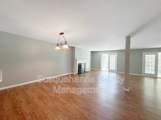 Building Photo - 1120 Galway Ct