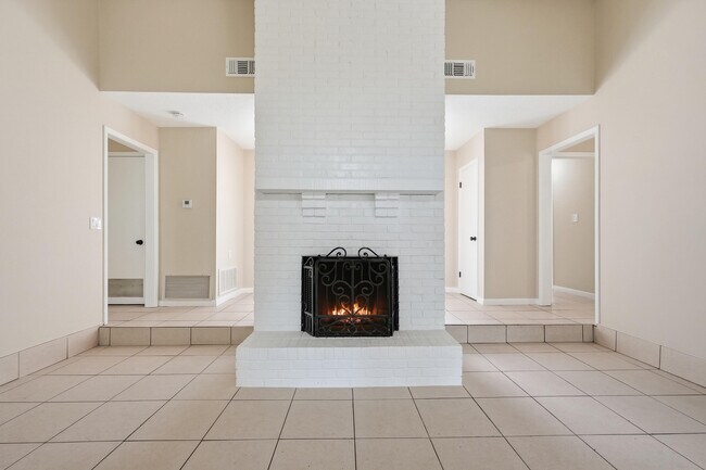 Building Photo - 644 Caribbean Way