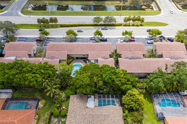 Building Photo - 2530 Coral Springs Dr