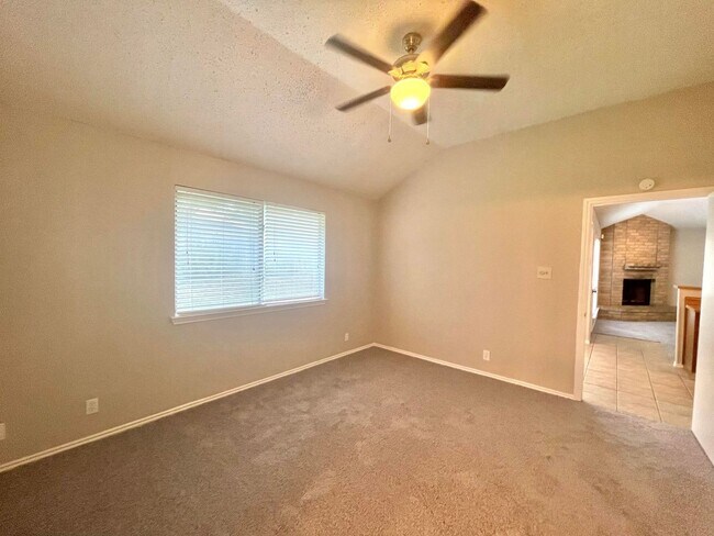 Building Photo - CUTE 3 BEDROOM HOME ON CUL-DE-SAC WITH LARGE BACK YARD*FRESH INTERIOR PAINT*2 CAR GARAGE*FIREPLAC...