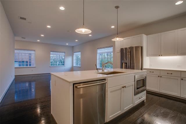 Building Photo - 602 Finley Ct