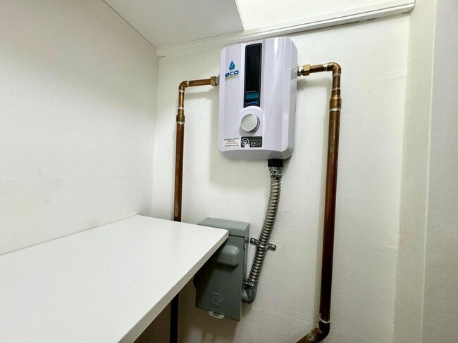 Building Photo - 4501 S Ocean Blvd