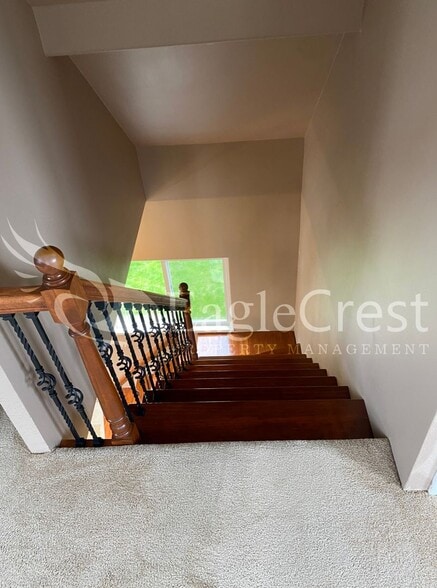 Building Photo - Charming 2 Bedroom Home With 1 Car Garage and A Covered Porch
