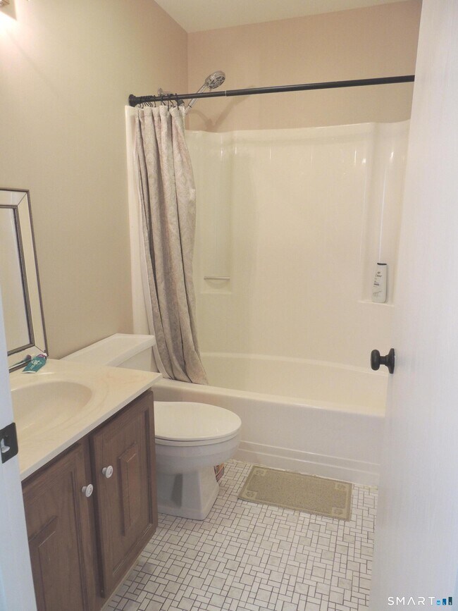 Building Photo - 124 S Montowese St