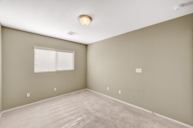 Building Photo - 4 Bedroom Near Spring Valley— Your Next Chapter Starts Here!