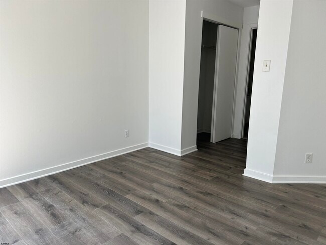 Building Photo - 20 Tilton Club