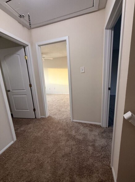 Building Photo - 504 Heritage Dr