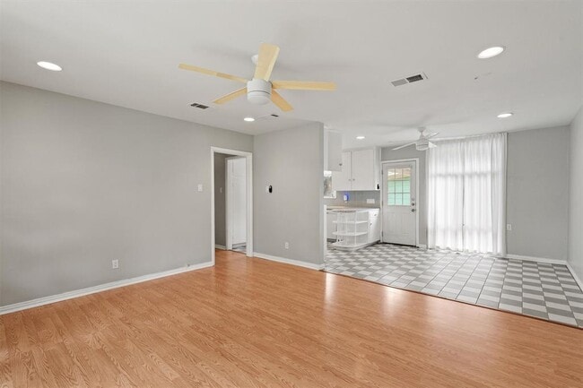 Building Photo - 5212 Berkman Dr