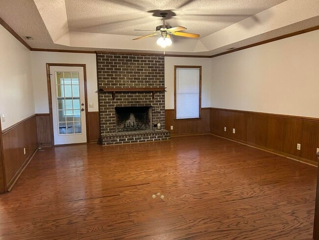 Building Photo - 1145 Peppercorn Ln