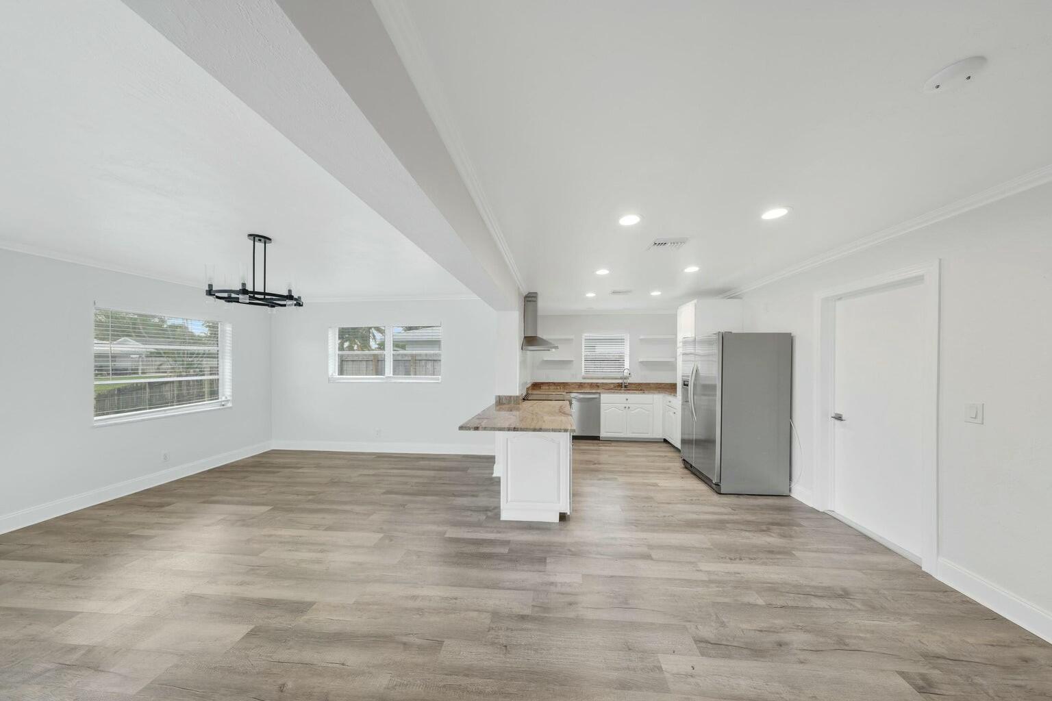 Building Photo - 1350 SW 26th Ave