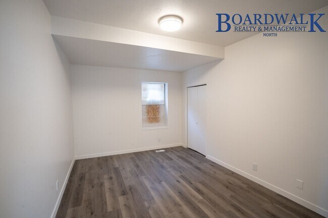 Building Photo - 630 24th St