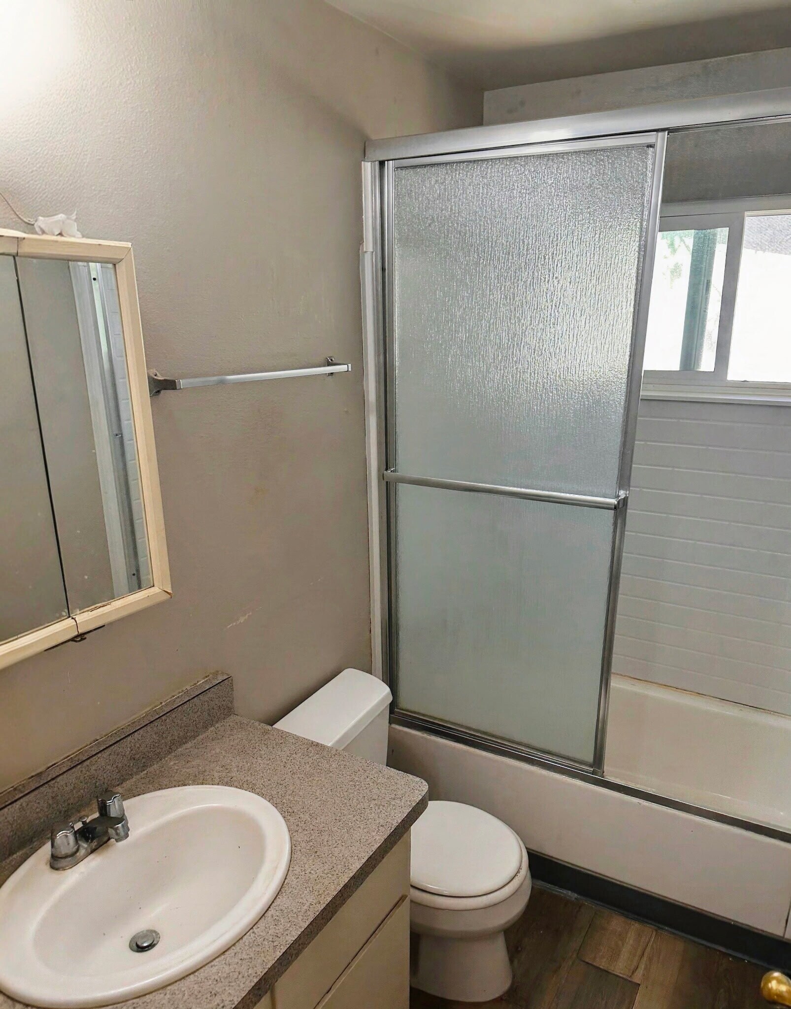 Bathroom! - 614 Rancheria Dr