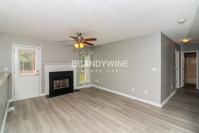 Building Photo - 1250 Augusta Woods Dr