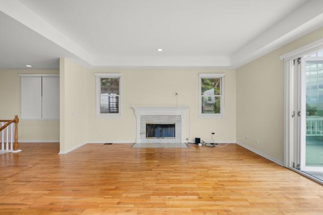 Building Photo - 475 Marine St