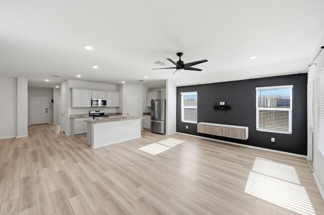 Building Photo - 1009 Marvin Wy