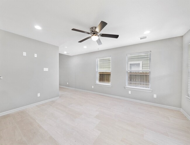 Building Photo - 3219 Angelfish Cove