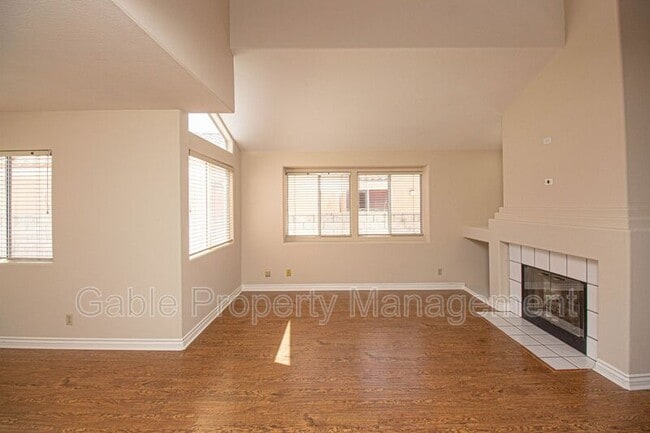 Building Photo - 25804 Dickens Ct