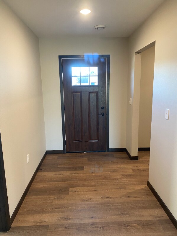 Building Photo - 1013 Royal Blvd