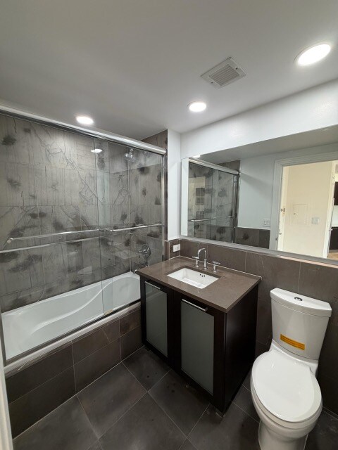 Building Photo - 64-05 Yellowstone Blvd