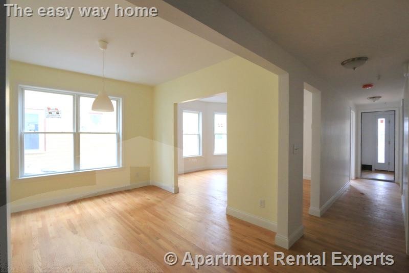 Building Photo - 25 Lewis St